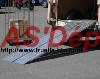 rails de chargement pour moto, rampe de chargement pour rolls, rails aluminium pour chariot, rampe aluminium pour diable, rampe de chargement btp spécial chenille caoutchouc, rampe de chargement pour pneumatique, rampe aluminium BTP, rampe aluminium pour diable, en vente sur loyettes, lyon, pont de cheruy, bourgoin, rhone alpes, France, Maroc, Algérie, Maghreb.